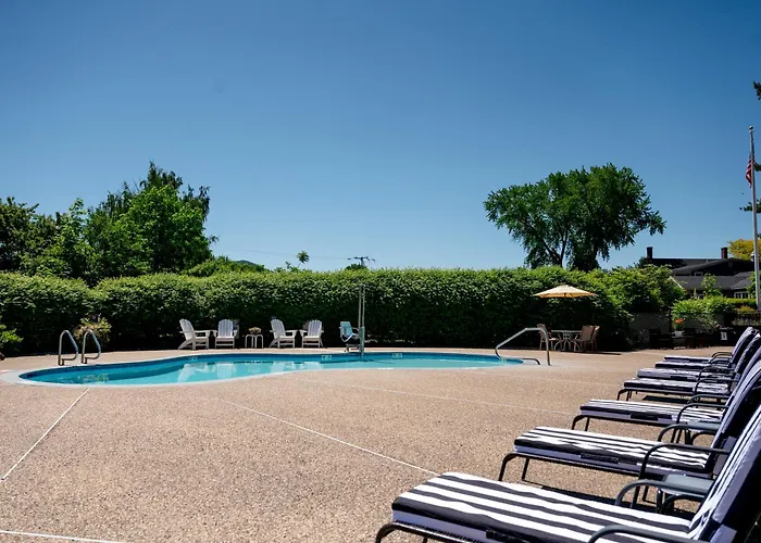 Fireside Inn & Suites Gilford
